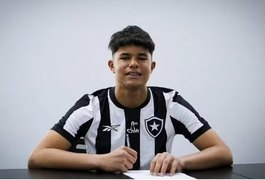Filho de Eliza Samudio, goleiro Bruninho assina com o Botafogo