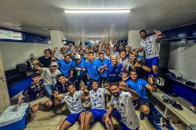 Cruzeiro de Arapiraca vence o Coruripe por 2 a 1 e garante permanência na elite do Alagoano