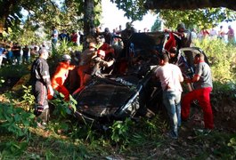 Turistas ficam gravemente feridos após acidente na AL-465 em Porto Calvo