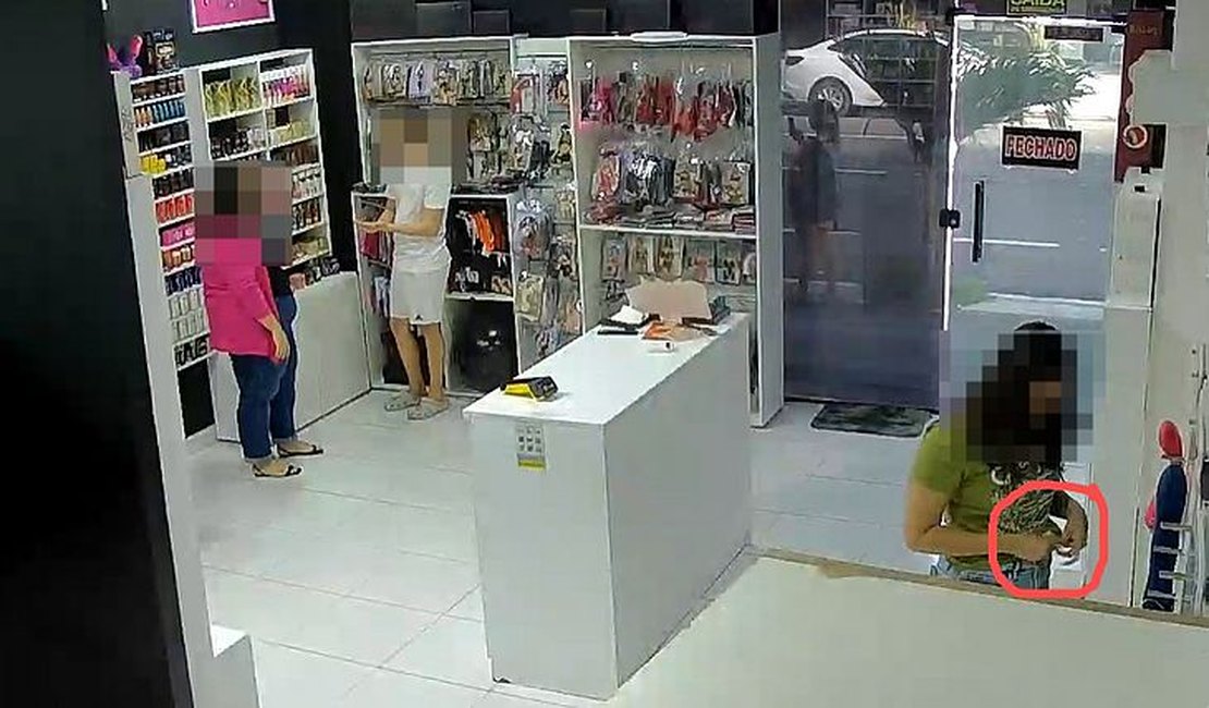 Mulher furta vibrador de R$ 965 em sexy shop de Maceió