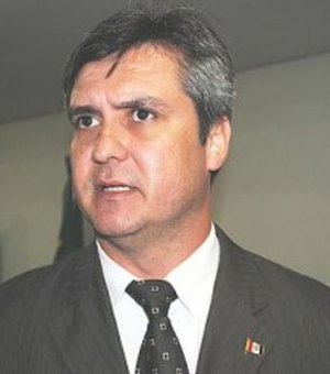 Delegado José Edson, que morreu de covid-19, será sepultado quarta-feira em Maceió