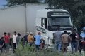 Motociclista é atingido e arrastado por carreta na BR-423, em Ouro Branco