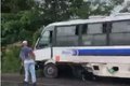 Veículo de transporte alternativo e caminhão colidem em trecho da BR-316, em Satuba