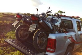 PM recupera motos roubadas, chassis e documentos na zona rural de Lagoa da Canoa