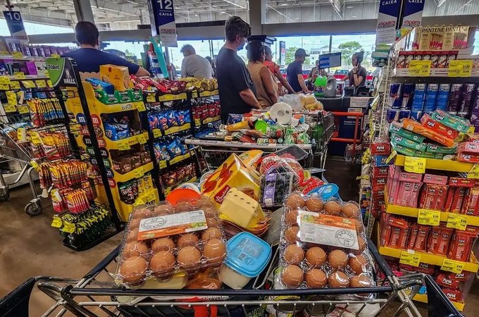 Consumo de alimentos cresce após proibição das bets no país, diz Abras
