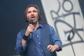 Morre Dennis Locorriere, fundador da banda Dr. Hook, aos 76 anos
