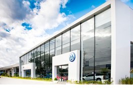 Volkswagen e concessionária devem indenizar cliente por vender veículo com defeito