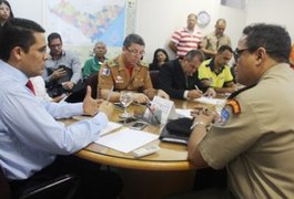 Governo de Alagoas recebe policiais militares e bombeiros em Mesa de Negociação