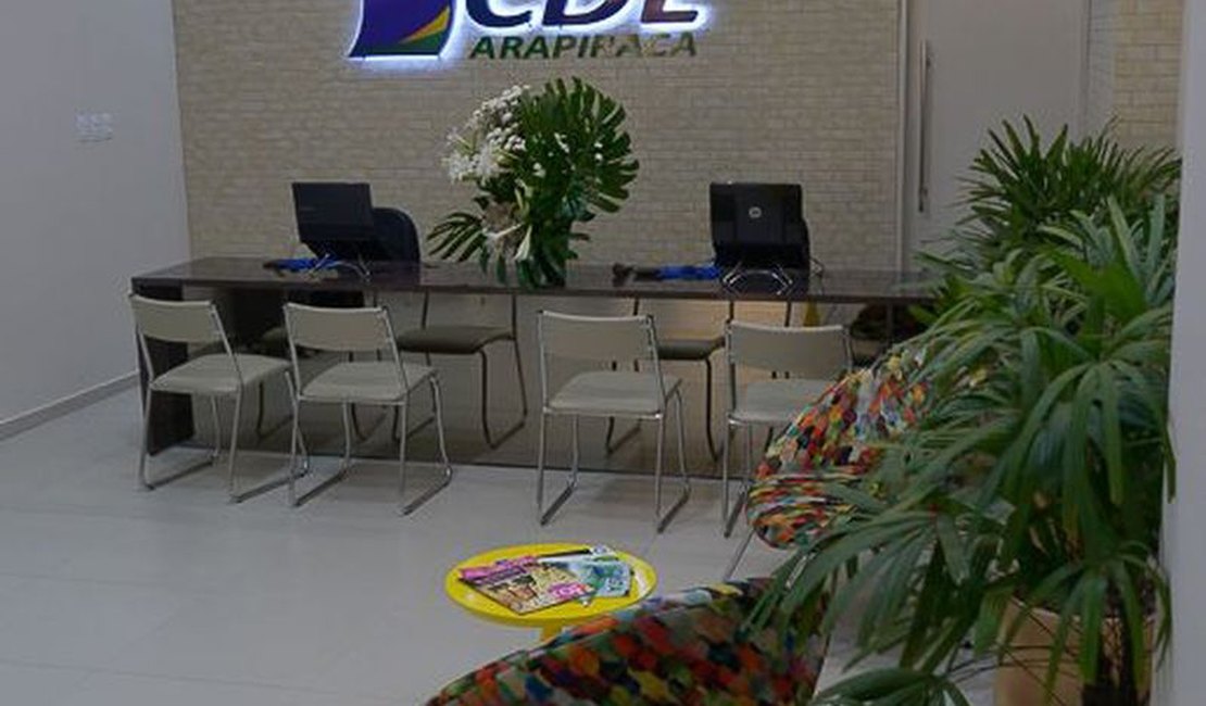 CDL Arapiraca capacita comércio com curso de LIBRAS