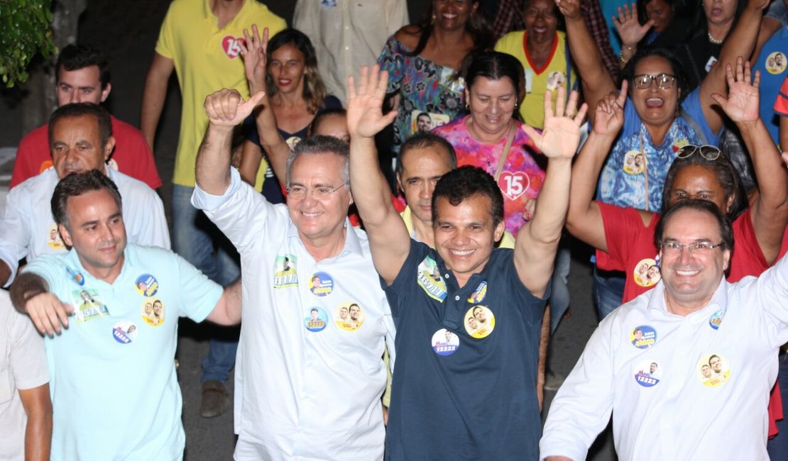 Renan Calheiros participa de caminhada ao lado de Nezinho e Yale