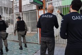 Gaesf realiza operação contra organização criminosa suspeita de fraudes e falsificação em Maceió e Arapiraca