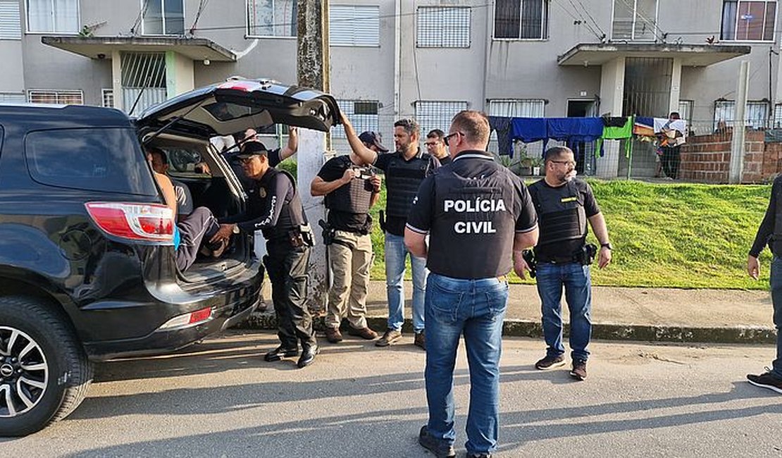 Operação prende ao menos 19 pessoas acusadas de crimes como estupro de vulnerável, homicídio e roubo em Alagoas