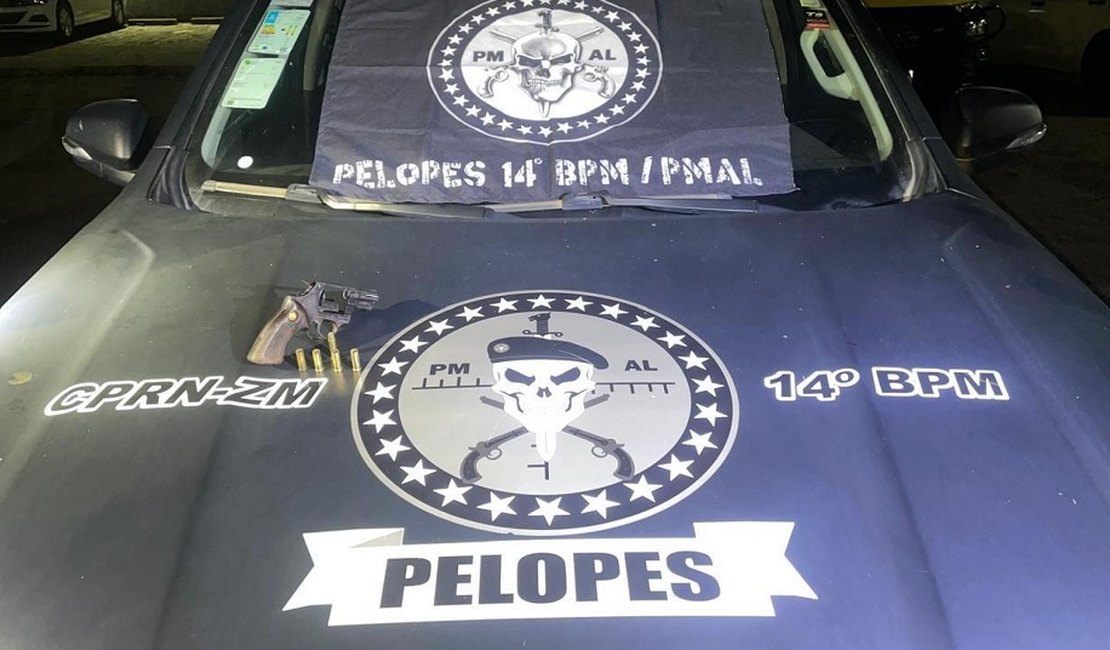 PM flagra crimes de porte ilegal de arma de fogo e receptação em Maceió e Jacuípe