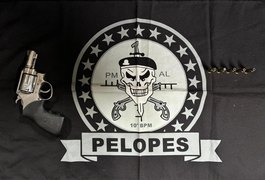 PM-AL prende homem por porte ilegal de arma e recupera motocicleta furtada no Agreste