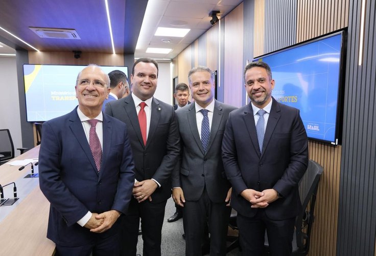 Prefeito Ronaldo Lopes apresenta reivindicações de Penedo em Brasília