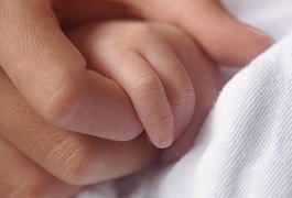 Mães de prematuros podem ter licença-maternidade ampliada em 2016