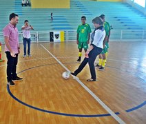 Prefeita incentiva Torneio Cinquentão de Futsal no João Paulo II