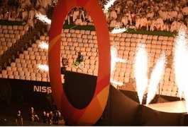 Público vai ao delírio com atleta cadeirante ao descer megarrampa no Maracanã