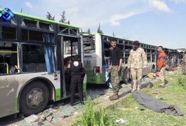 Explosões em comboio de ônibus na Síria mataram 68 crianças, diz ONG