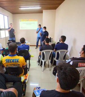 Futsal é tema de encontro entre profissionais do esporte em Arapiraca e região