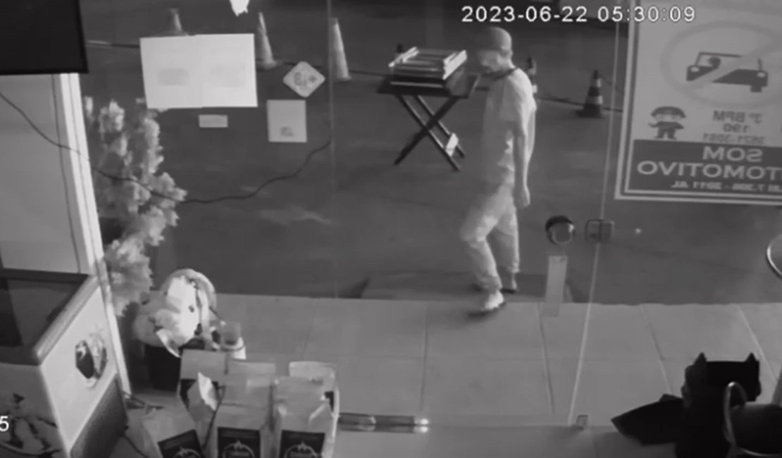 Vídeo. Criminoso arromba e furta conveniência de posto de combustíveis em Arapiraca