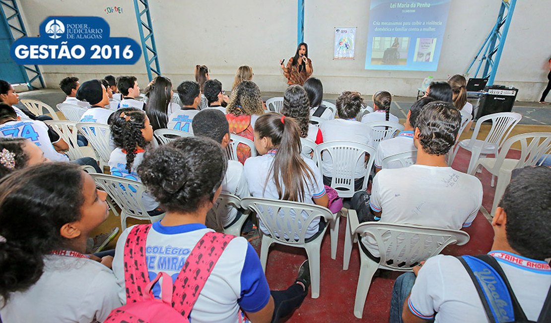 Cidadania e Justiça na Escola é ampliado e passa a atender estudantes do turno da noite