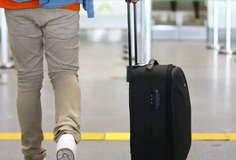 Companhia aérea deve indenizar casal que teve voo cancelado para Alagoas por falha técnica