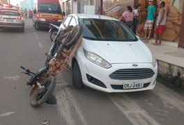 Jovem causa acidente após fugir da polícia por praticar direção perigosa
