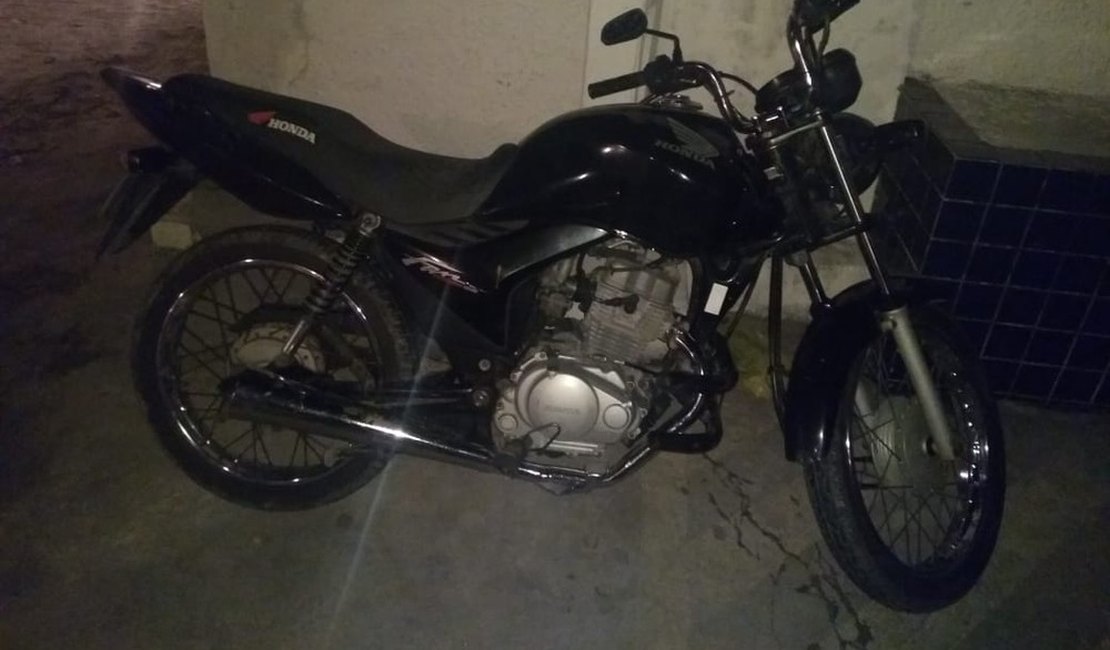 Jovem suspeito de assalto fica ferido em troca de tiros com a PM em Maceió