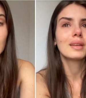 Camila Queiroz chora e fala sobre polêmica de 'Verdades Secretas 2': 'nunca vivi algo parecido'