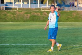 Argel Fucks diz que vai voltar a ser o técnico do CSA: 'Acertei'