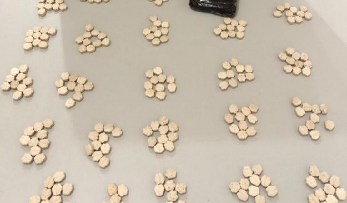 Polícia prende baiano e apreende droga que estava sendo vendida em Alagoas