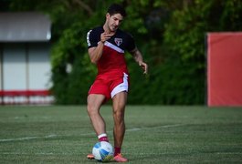 Pato acha que ganhar do Santos na Vila será essencial para o jogo contra o Corinthians