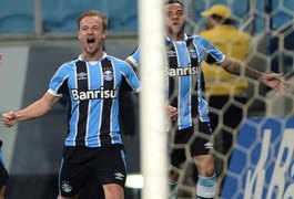 Que jogaço! Grêmio faz dois, deixa Santos empatar, mas vence no apagar das luzes