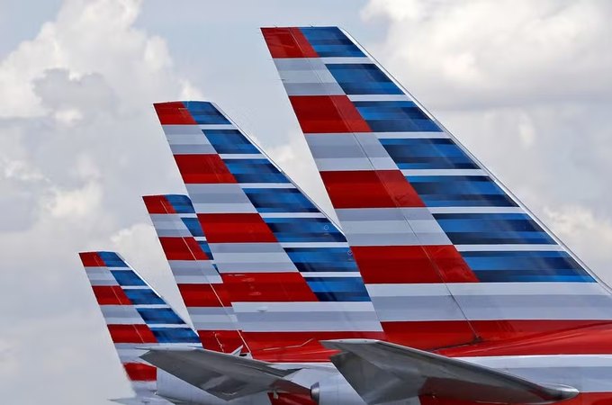 Controlador aéreo evita desastre após identificar 2 aviões com o mesmo número de voo
