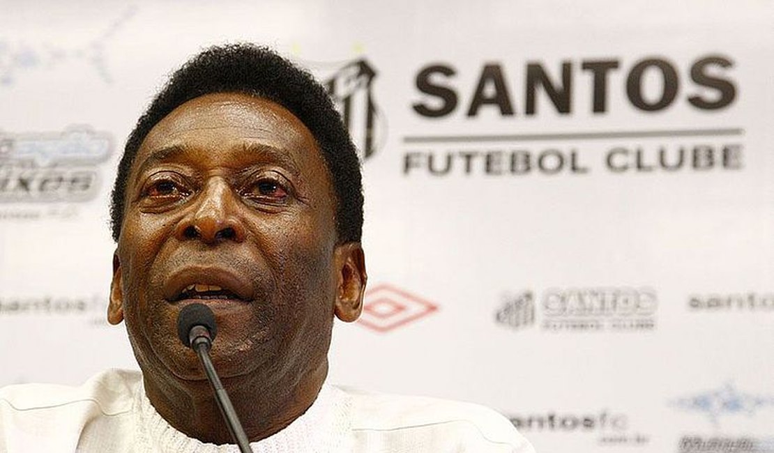 Pelé retorna ao hospital para seguir tratamento contra tumor no cólon