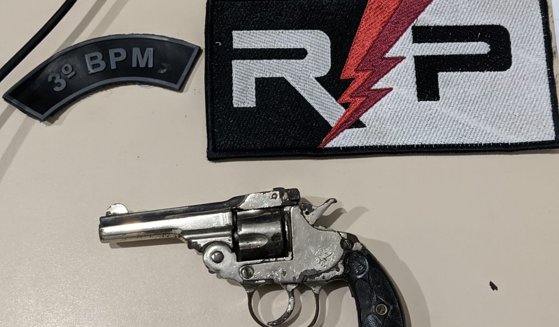 Arma é apreendida e homem é preso após agredir a esposa em Arapiraca