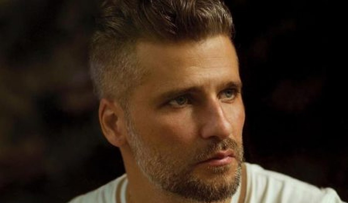 Bruno Gagliasso se revolta com comentário de Bolsonaro