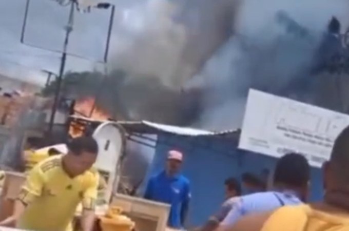 Peixaria localizada no Eustáquio Gomes, em Maceió, é atingida por incêndio