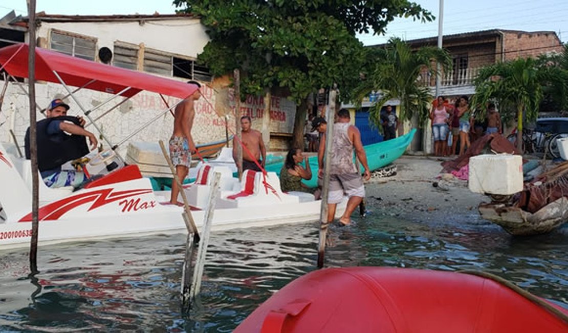 Mulher é resgatada após ser levada pela correnteza na Lagoa Mundaú; veja o vídeo
