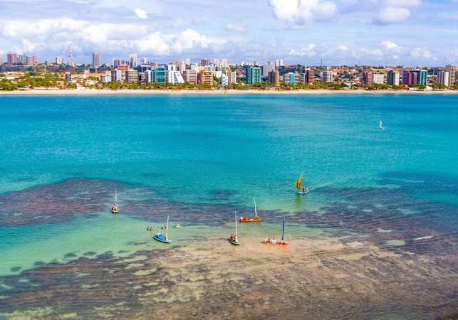 Jangadeiro suspeito de importunação sexual em Maceió é intimado pela Polícia Civil