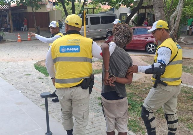 Ronda no Bairro presta apoio à vítima de violência doméstica e conduz suspeito à Central de Flagrantes