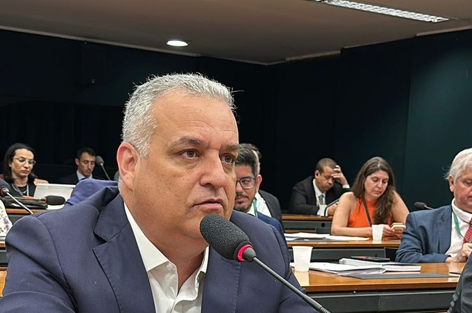 Vitória: projeto de Alfredo Gaspar que impõe limites ao STF é aprovado