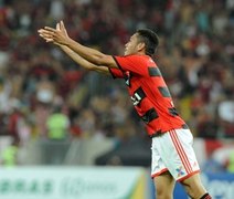 Flamengo vence fora de casa e se aproxima da classificação