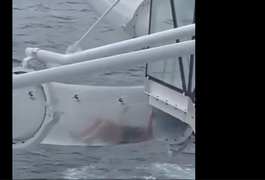 Passageira fica presa em toboágua de cruzeiro a 48 metros do mar