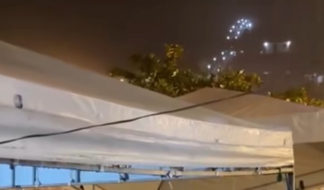 Vídeo. Fortes chuvas provocam alagamentos em Piranhas nesta sexta-feira (27)