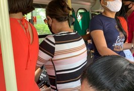 Usuários de transporte coletivo flagram superlotação em veículos da linha Feira Grande/ Arapiraca