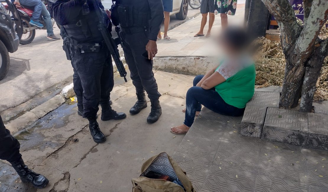 Outros produtos foram apreendidos em prisão de mulher que furtou perfumes em Arapiraca