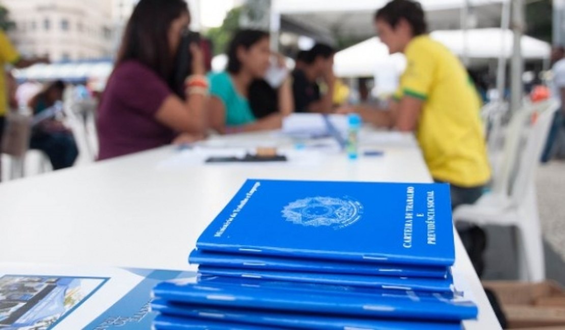 Rede estadual do Sine disponibiliza mais de 480 vagas de emprego para capital e interior