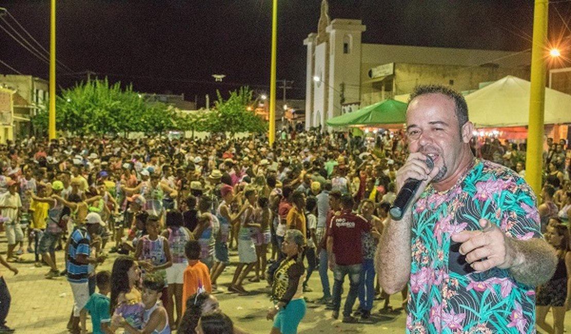 Carnaval em Girau do Ponciano é marcado por apresentações locais e grande público